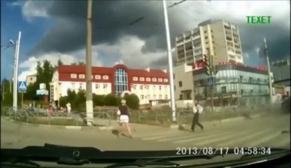 Des piétons frôlent la mort