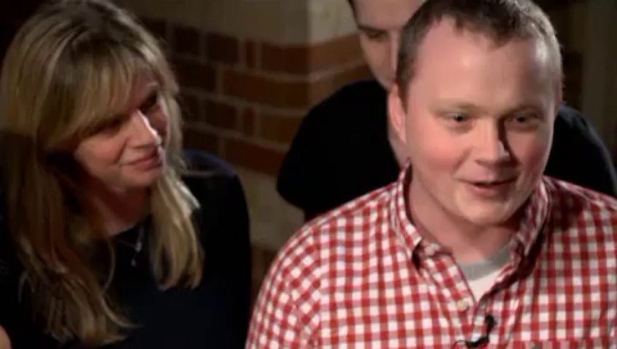 MRD Deck Red (DVD and Gimmick) by Big Blind Media - Magic Trick