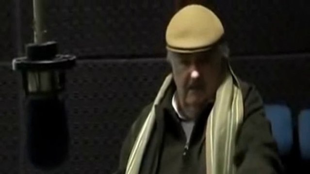 Mujica dice he bebido pero nunca fume un porro de marihuana
