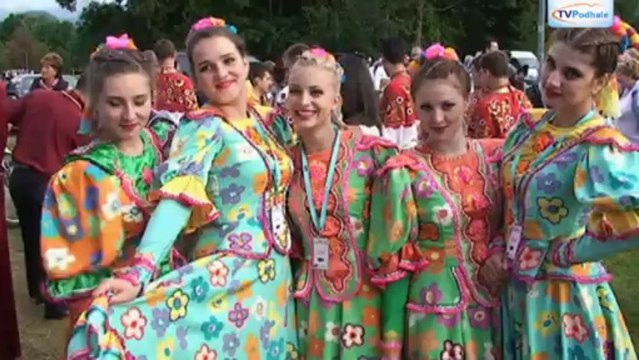 Orszak weselny na rozpoczęcie 45. MFFZG