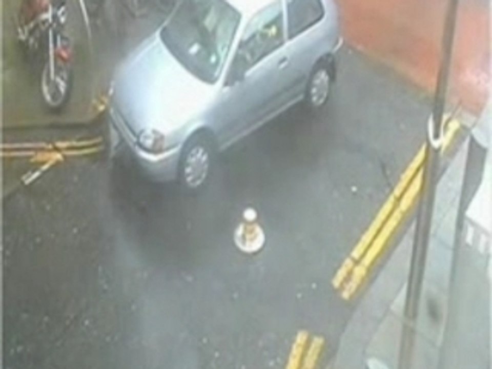 les bittes attaquent