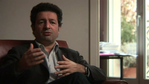 BONUS 1 du DVD L IDENTITÉ NATIONALE - ITW MOUHOUB EL MOUHOUB - ÉCONOMISTE - DIRECTEUR DE RECHERCHES INTERNATIONALES AU CNRS