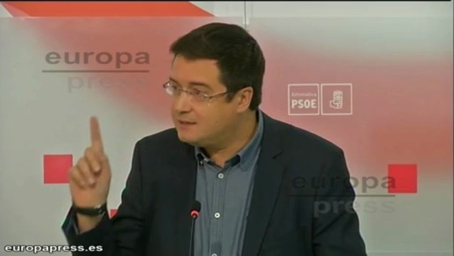 PSOE acusa al Gobierno de actuar solo y contra todos