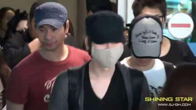 20120430 Incheon airport 口罩圭