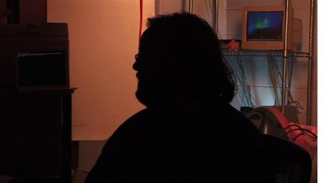 Can someone track the websites I visit and why would they do it?: Computer Privacy