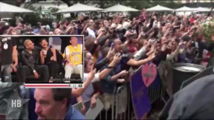 Jay-Z Calls Taylor Swift A Bitch