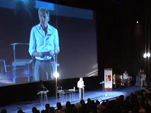 Napoli - Lettieri tra commercianti sfollati a Chiaia contro De Magistris -2- (04.05.13)