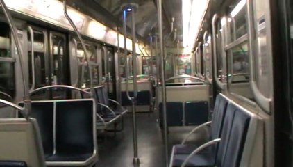 MF67 : Aménagement intérieur d'une rame de la ligne 3 du métro parisien