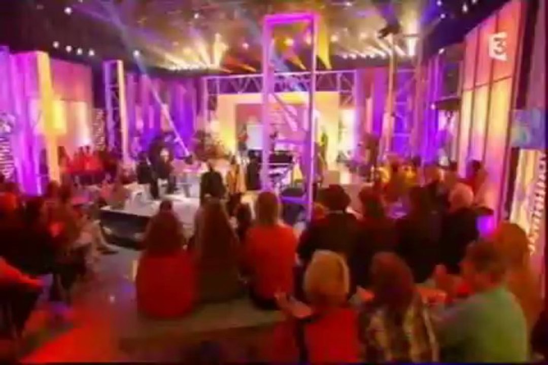 Alizee  - Je Veux Bien  -  In Live  - Chabada  le 05- 05- 2013 -