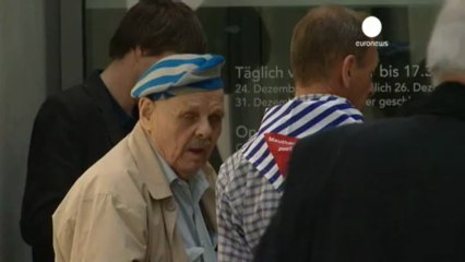 Mauthausen recuerda a sus víctimas al grito de "nunca más"