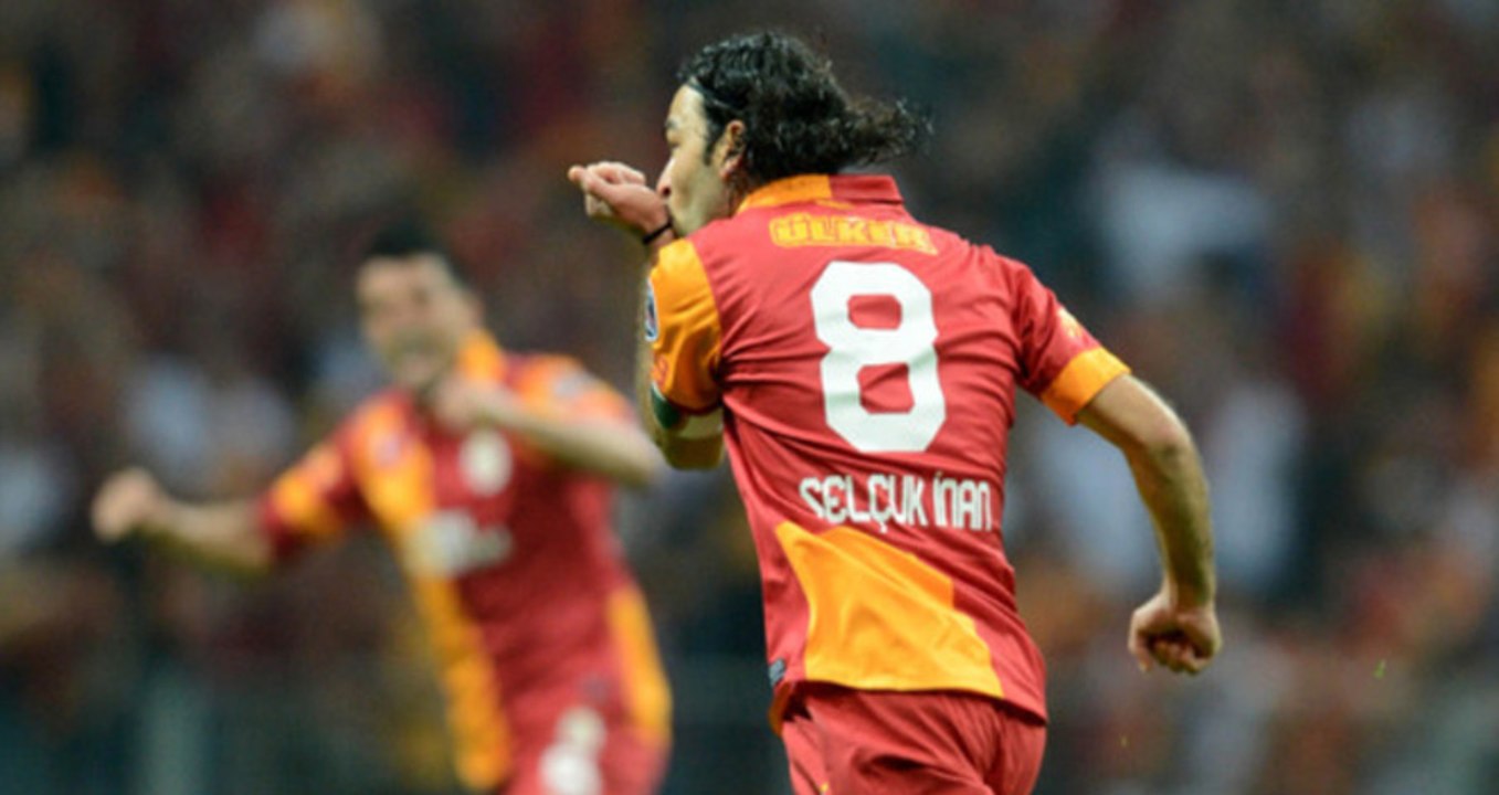 Un coup du sombrero pour un but magique du maitre artificier de Galatasaray !