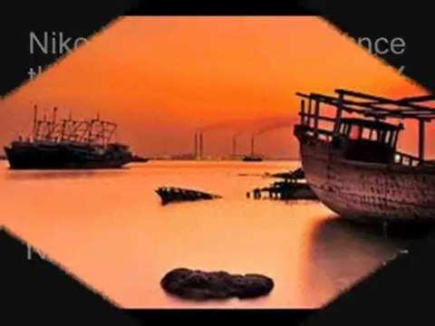 Nikon D3X 24.5MP FX CMOS Digital SLR with 3.0-Inch LCD