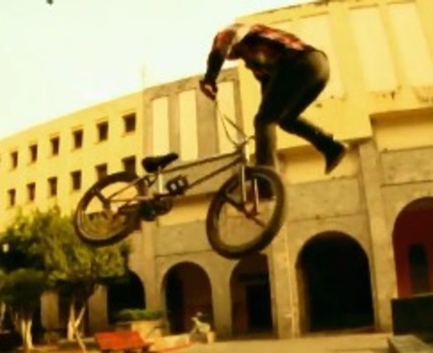 BMX Dirt, Park, Street - Red Bull Dirt Conquers - 2013