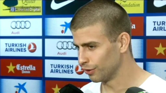Piqué recula ante el tirón de orejas de Tito Vilanova