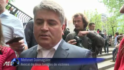 La néonazie Beate Zschäpe élégante devant ses juges