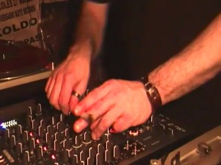 th3  L1ttL3   " P "   ****chapter 2