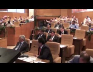Meclis yine gergin başladı