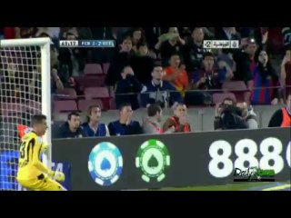 تسديدة ميسي في العارضة