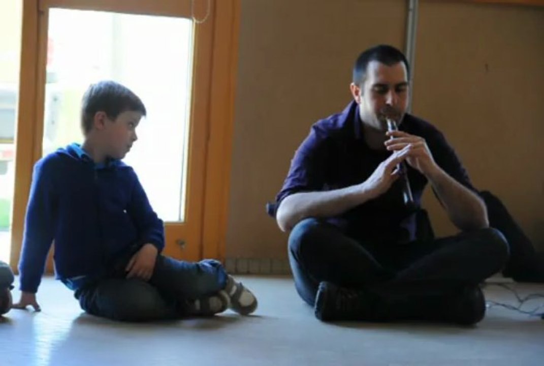 Eric fait une démonstration.