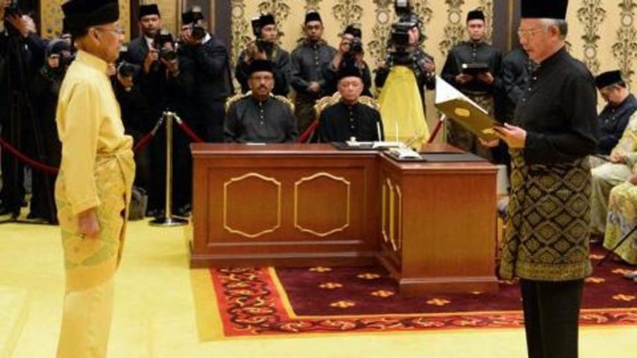 Malaysia PM sworn in as opposition protests
