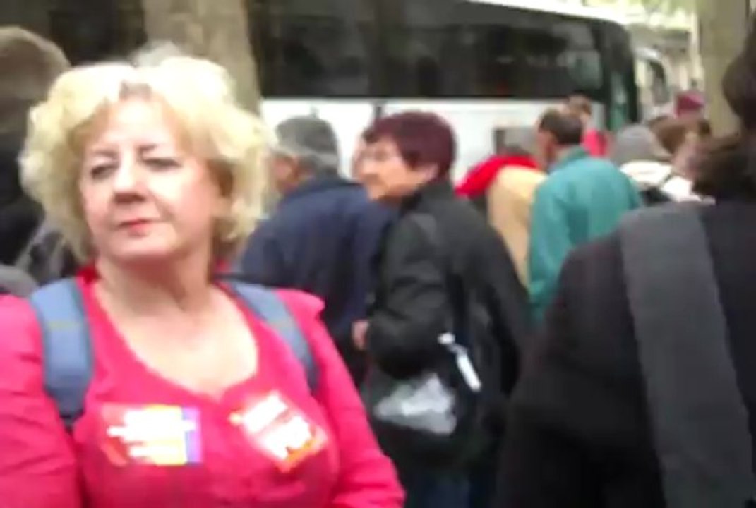 arrivé  des manifestant de  besançon  a  la  place  de  la  bastille  le    5    mai  2013