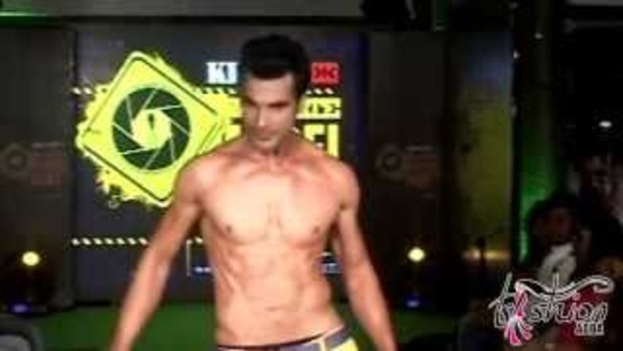 Sexy & Seductive Shirtless Models @ Mandate Model Hunt 2013