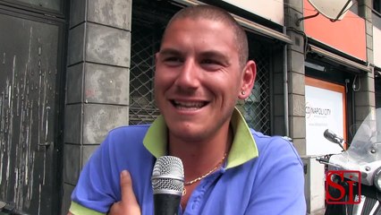 Napoli - I tifosi azzurri: "Cavani resta con noi, ti amiamo" (06.05.13)