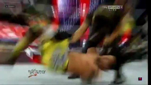 WWE4U.com عرض الرو الأخير مترجم بتاريخ 07/05/2013 الجزء 2
