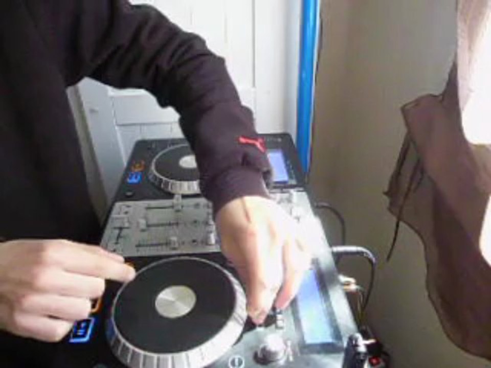 CALAGE ACCAPELA M6 MOBILE DJ EXPERIENCE