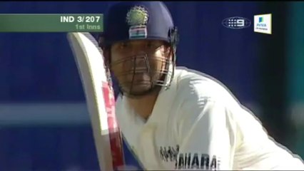 Sachin Tendulkar shows how to play the Straight Drive -  Aviva Padding up series