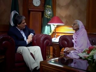 Offered personal house to ageing educationalist Dr.Begum Bibi Qureshi by Governor Sindh Dr.Ishrat-ul-Ebad Khan.