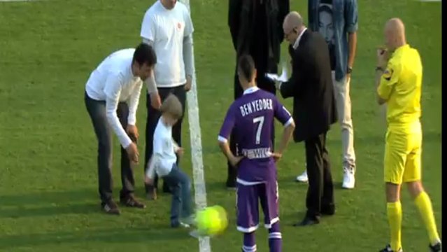 Un sourire pour Lohan - le coup d'envoi TFC-Lille