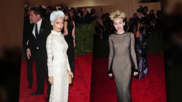 Miley Cyrus et Nicole Richie embrassent le thème punk du Met Ball