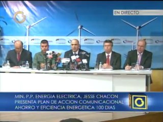 Ministro Chacón presentó plan para lograr 20% de reserva en el sistema eléctrico