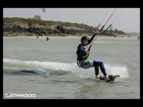CJM44000 kite surf à st jacut de la mer le 01/05/2013