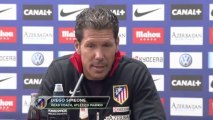 Simeone no quiere hablar de Luis Suárez, al que envía piropos