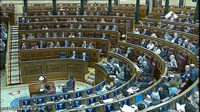 Rajoy se dirige a Rubalcaba como presidente del Gobierno