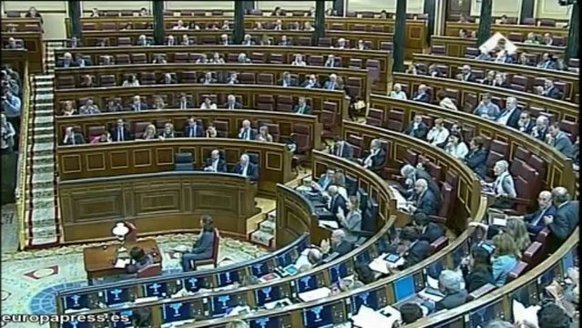 Rajoy se dirige a Rubalcaba como presidente del Gobierno