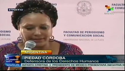 Entregan distinción de luchadora popular a Piedad Córdoba