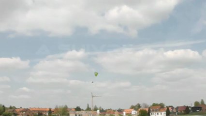 VOLE DE MICKA EN BACKPACK M ET PULSE 1.4 OPALE PARAMODELS