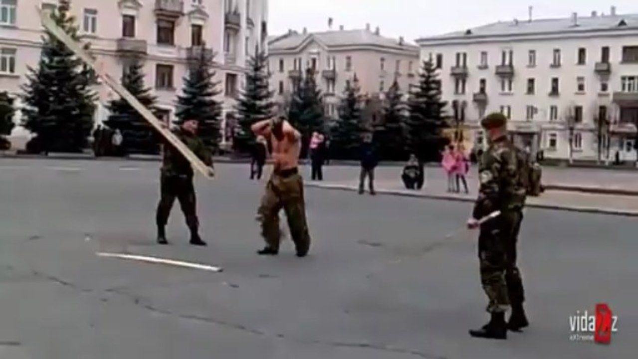 Militaire russe foire une exhibition de force