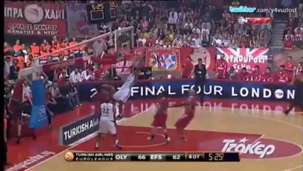 Bu Size Yeter ! Josh Shipp Kyle Hines'ın Aklını Alıyor, Posterlik