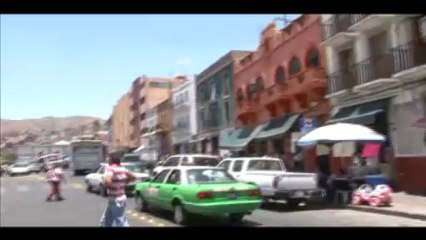 casas deterioradas a falta de recursos para restaurar por parte de los propietarios