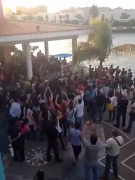 Así abuchearon a Winston y a Roque Valero en Puerto la Cruz