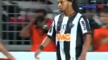 Fantástica jugada de Ronaldinho vs Sao Paulo en la Copa Libertadores