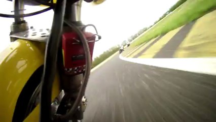 Pannonia ring "Grab the flag" : BMW Rad Racing contre Guzzi LM3