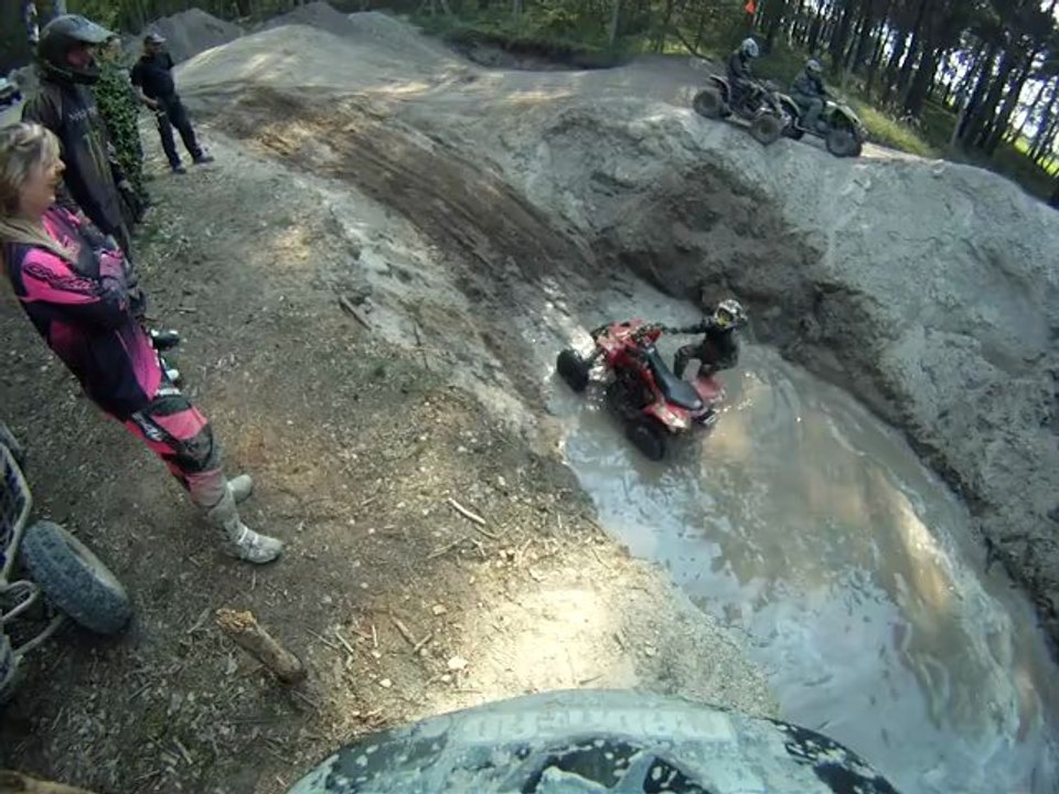 Peckfitz Mai 2013 Sascha im Loch