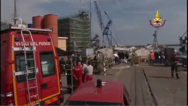 Genova - Nave contro torre del porto, morti e feriti -5- (08.05.13)