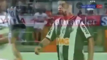 Le show Ronaldinho contre Sao Paulo en Copa Libertadores