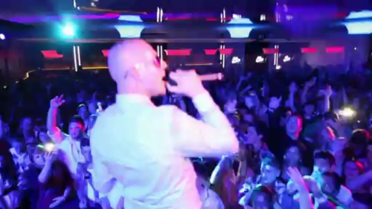 Pitbull Cover Show